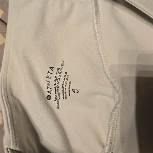 athleta peak hybrid fleece legging XS NWOT - Picture 3 of 7